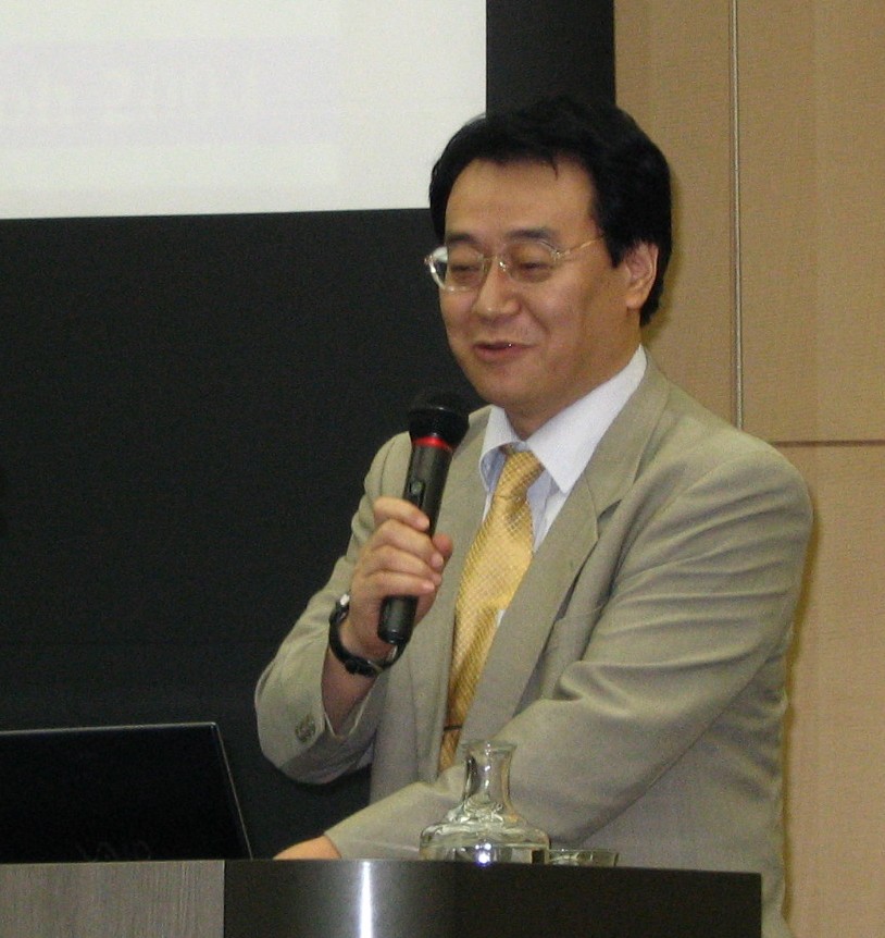 写真:須藤教授の講演